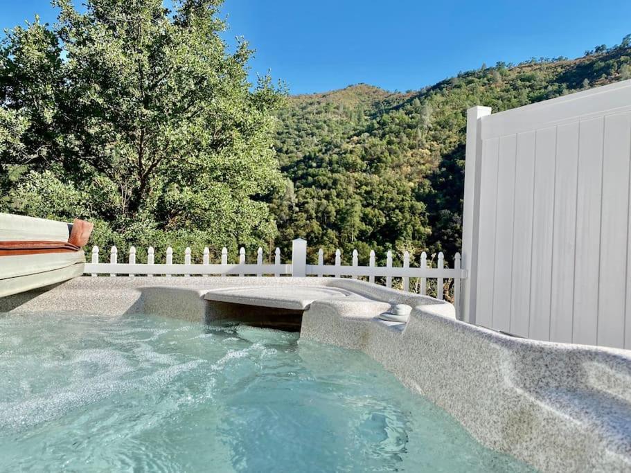 Eagle Nest River Views Hot Tub Games Sleeps 6 Ahwahnee Exteriér fotografie